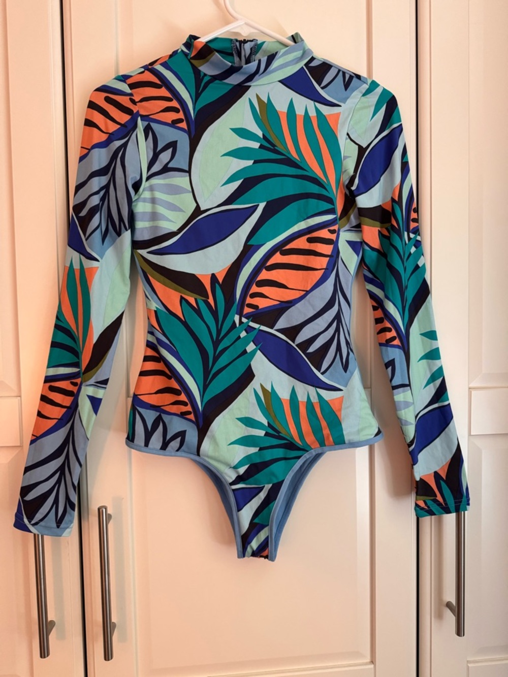 Hurley Long Sleeve One Piece Swimsuit Tropical Print Zip Front Rash Guard Size M